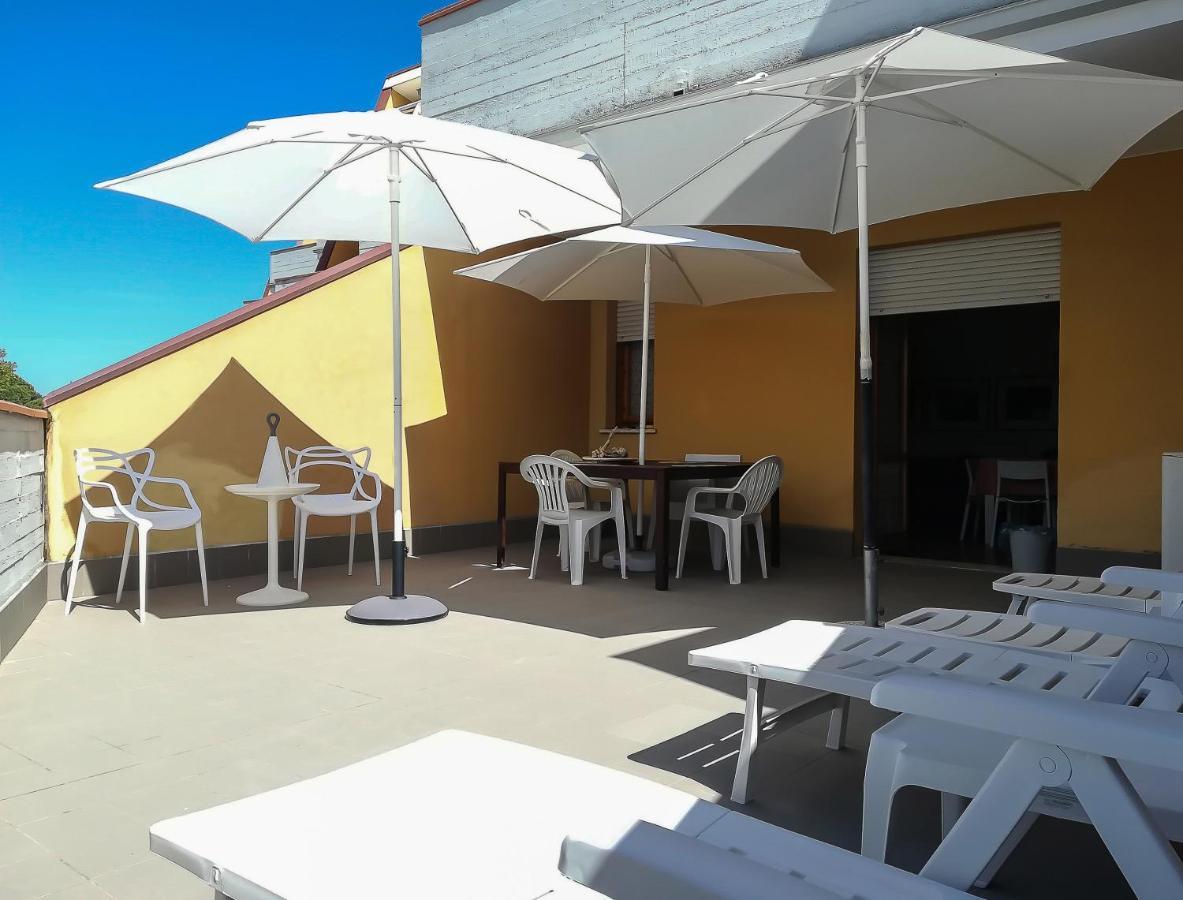 Appartamento Con Terrazza Lido delle Nazioni Exterior photo
