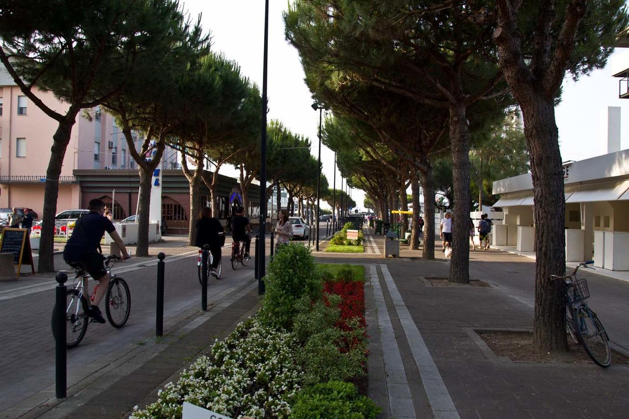 Appartamento Con Terrazza Lido delle Nazioni Exterior photo